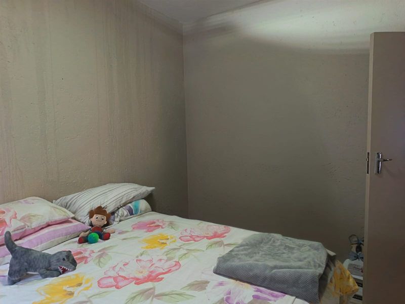 Two Bedroom Apartment Perfect for First-Time Buyers, Small Families & Investors! - Photo 7