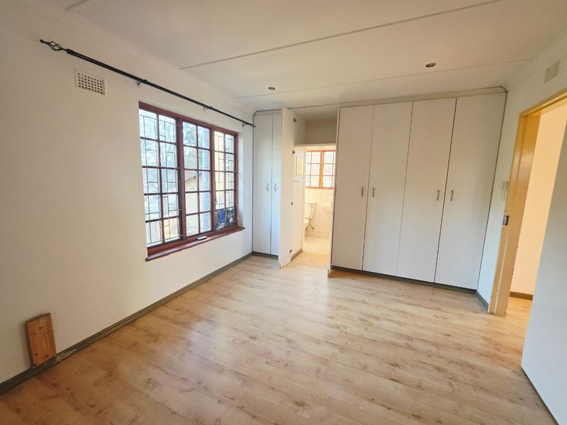 3 Bedroom Duplex - Photo 10