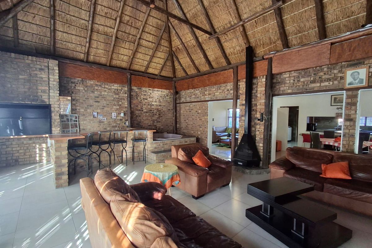 Contemporary Family Home in Theresapark - Photo 4