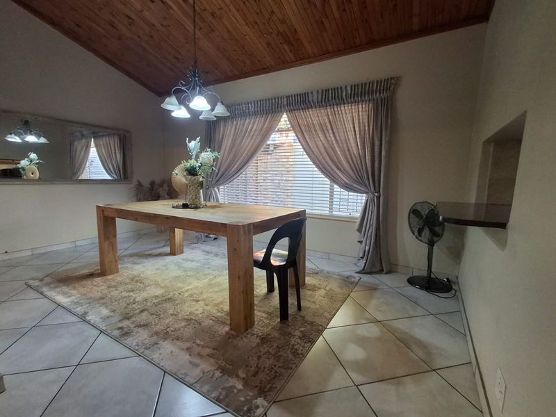 Well maintained family home in Theresapark - Photo 4