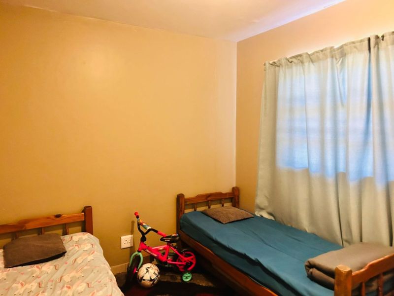 Neat and Secure 2-Bedroom Apartment in a Popular Complex - Photo 7