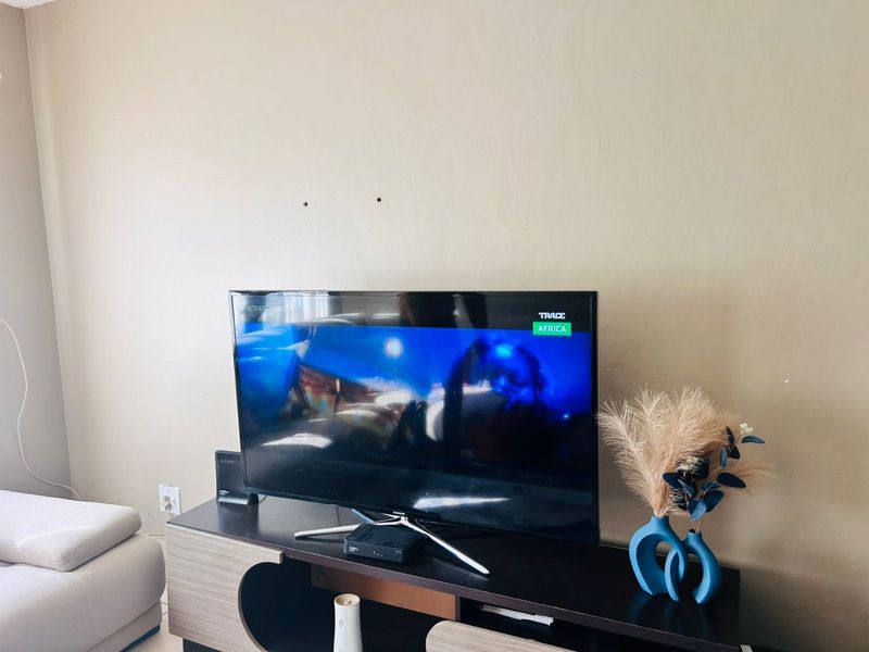 Neat and Secure 2-Bedroom Apartment in a Popular Complex - Photo 3