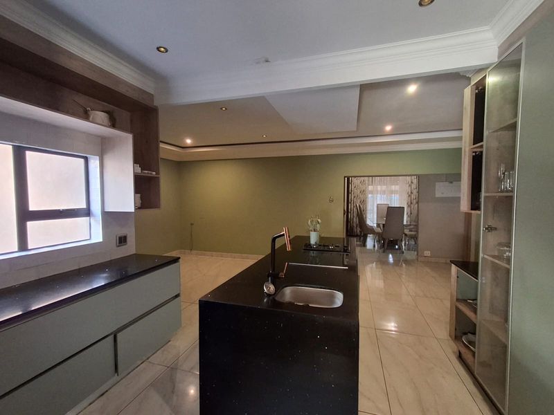 Spacious Updated Family Home with Pool & Excellent Extra Potential - Photo 6