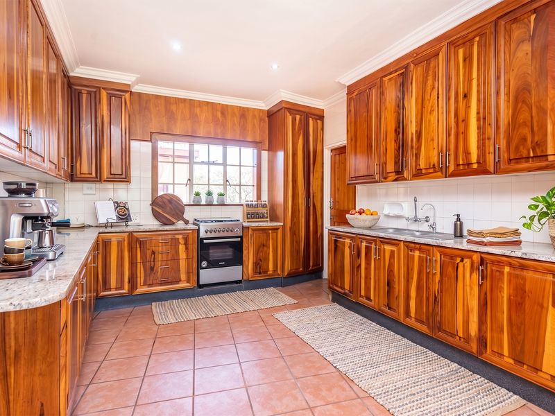 Stunning 4-Bedroom Freehold Home in the Heart of Monument, Krugersdorp - Photo 9