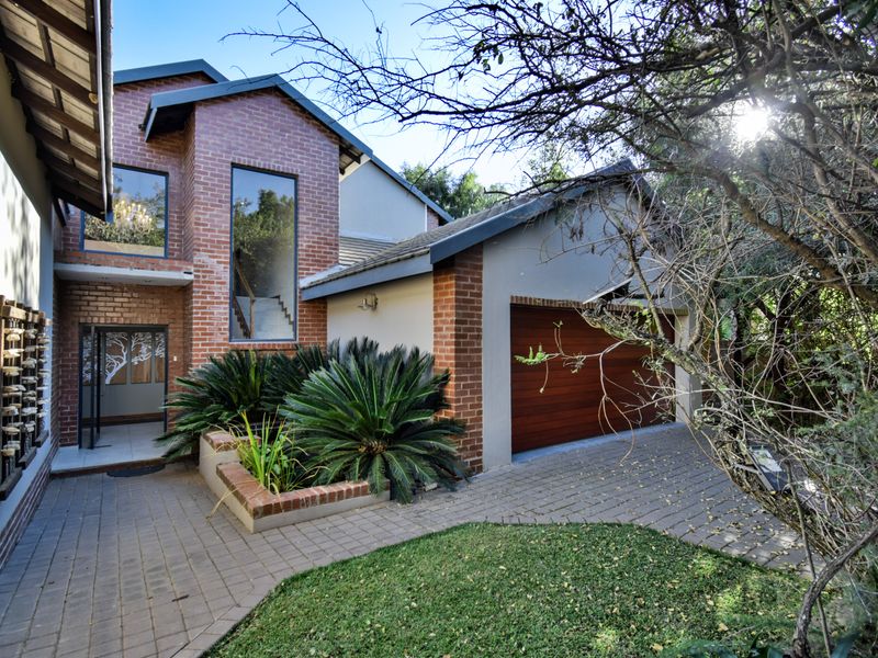 Timeless Elegance is what this 4 Bedroom home offers with Dam View in Sabe Hills Waterfront Estate - Photo 4