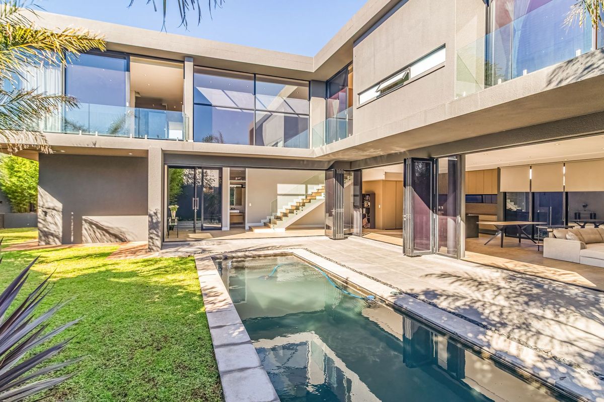 Luxury Auction - Owner says "SELL!" - Photo 4