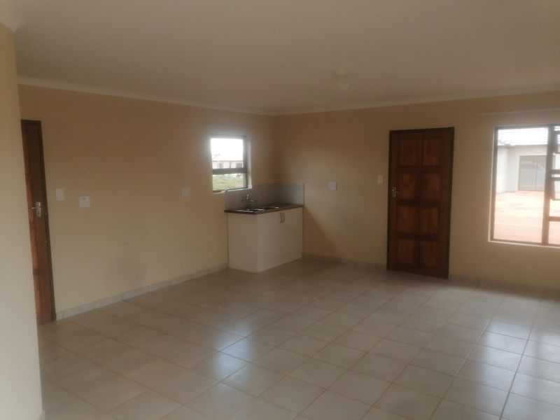 Choose Your Location. Choose Your Layout. Move into Brand New House - Photo 7