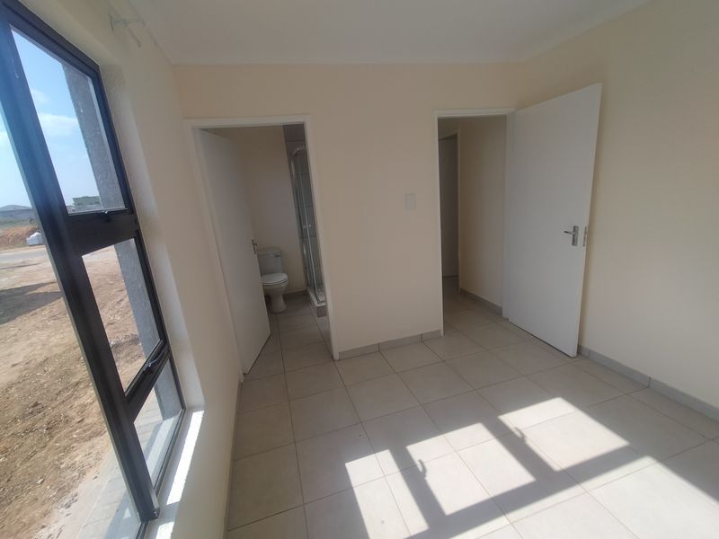 Choose Your Location. Choose Your Layout. Move into Brand New House - Photo 9