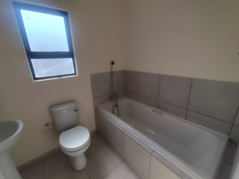 Choose Your Location. Choose Your Layout. Move into Brand New House - Photo 5