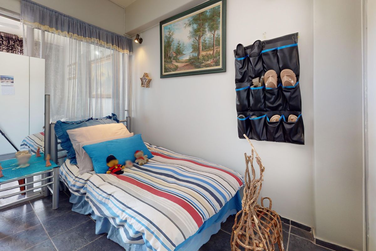 North Facing Gem with Private Garden – Perfect Starter or Investment - Photo 5