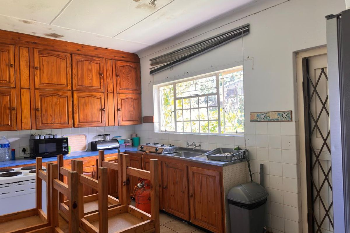 Functional Family Living with Space to Improve and Make It Your Own - Photo 5