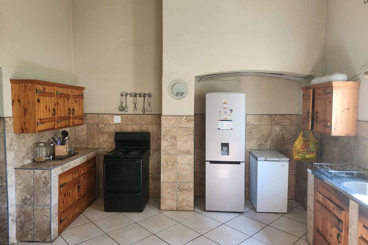 Solid charm with income potential and breathtaking views - Photo 5
