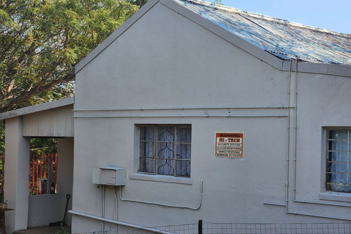 Solid charm with income potential and breathtaking views - Photo 2