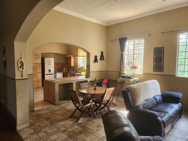 Solid charm with income potential and breathtaking views - Photo 6