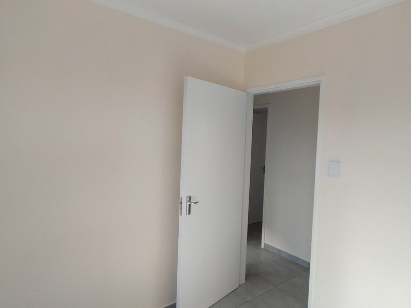 Brand-New Full Title Homes – You Choose the Stand, Size & Finishes - Double Storey House - Photo 10