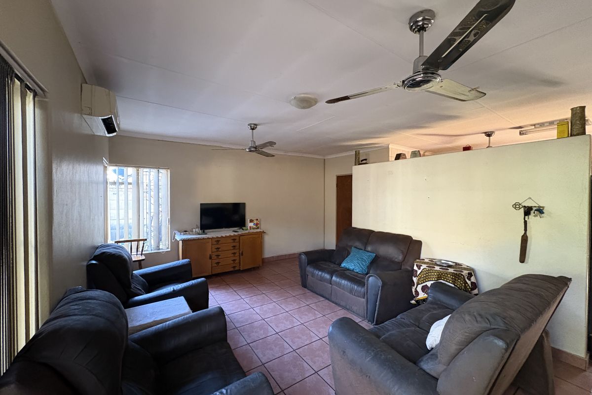 Easy Living in a Peaceful Complex Community - Photo 3