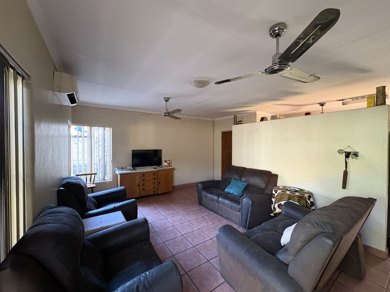 Easy Living in a Peaceful Complex Community - Photo 3