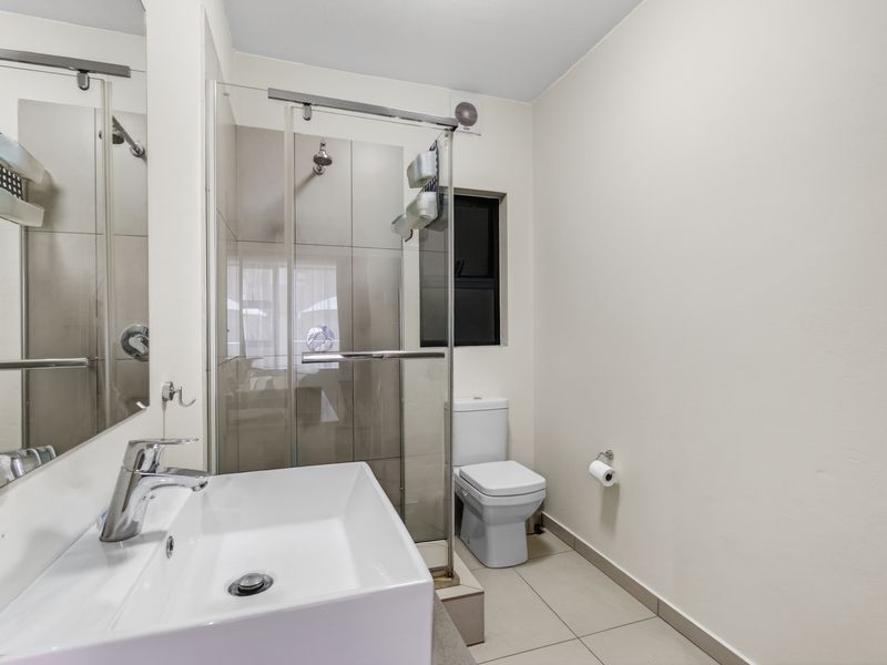 Modern 2-Bed, 2-Bath Unit for Sale in Isabel Estate, North Riding - Photo 10
