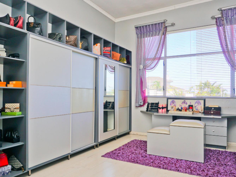 Elegance and style combined on the hills of Nahoon Valley Park - Photo 10