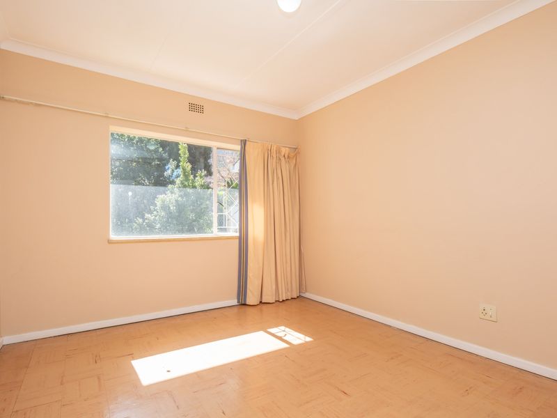 Spacious Double-Storey 2-Bedroom Garden Apartment to Rent in Sandton - Photo 5