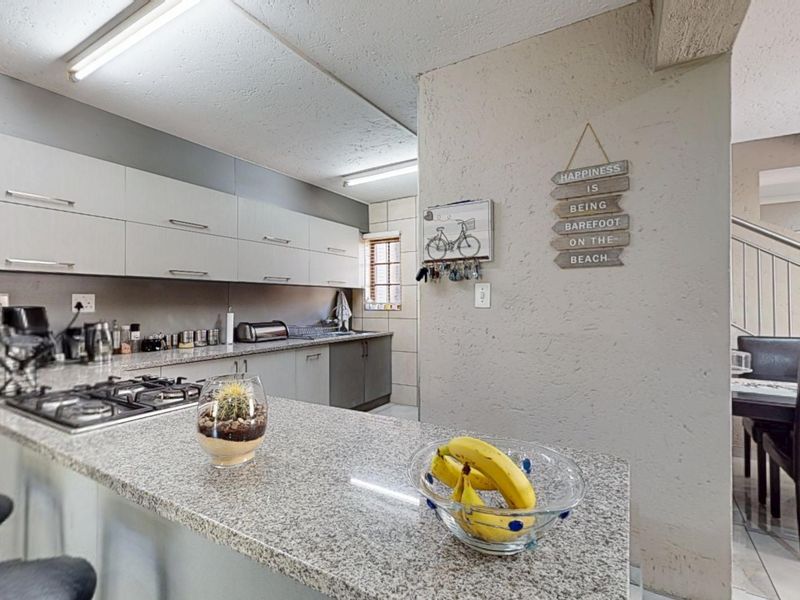 Beautiful family home in sought after Blue Gill Lifestyle Estate - Photo 9