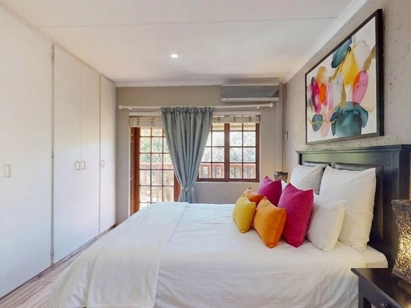 Beautiful family home in sought after Blue Gill Lifestyle Estate - Photo 2