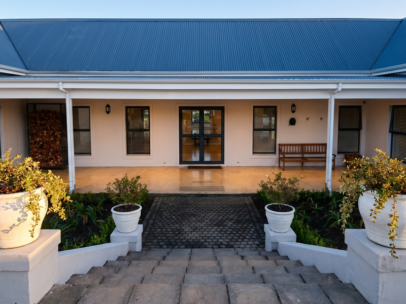 5 Bedroom home in sought after Garlington Estae - Photo 2
