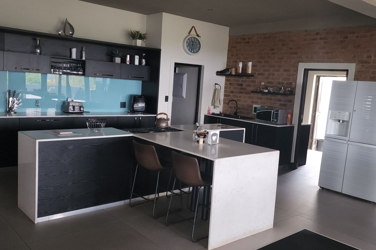 Luxury family home TO RENT - Photo 5
