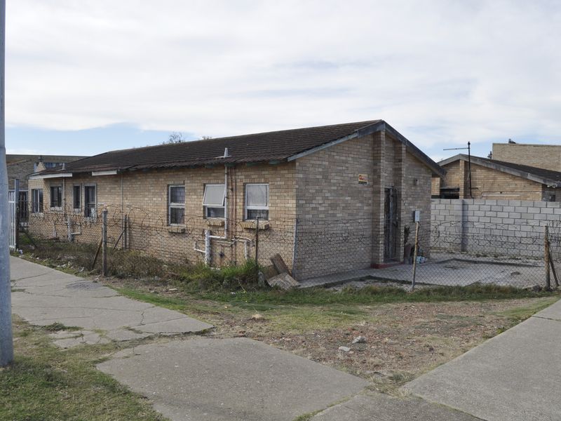 2 Bedroom house in Algoa Park! - Photo 1