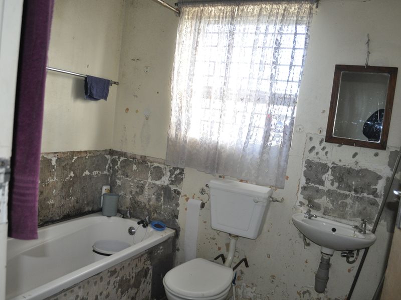 2 Bedroom house in Algoa Park! - Photo 7