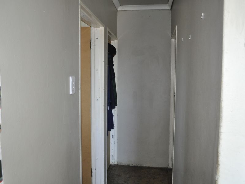 2 Bedroom house in Algoa Park! - Photo 6