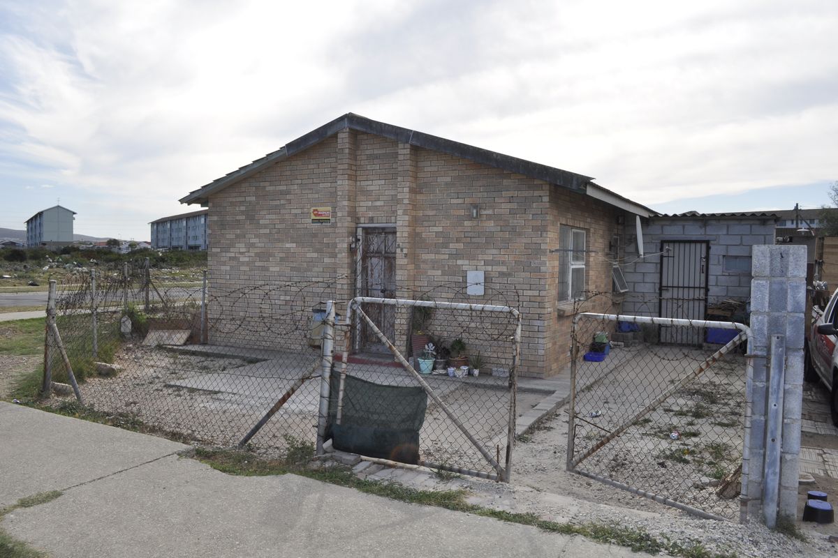 2 Bedroom house in Algoa Park! - Photo 2