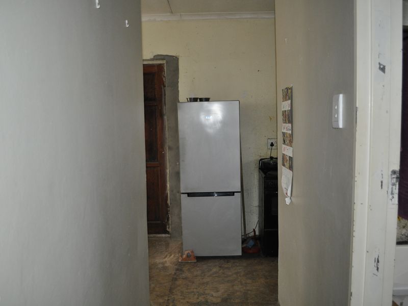 2 Bedroom house in Algoa Park! - Photo 4