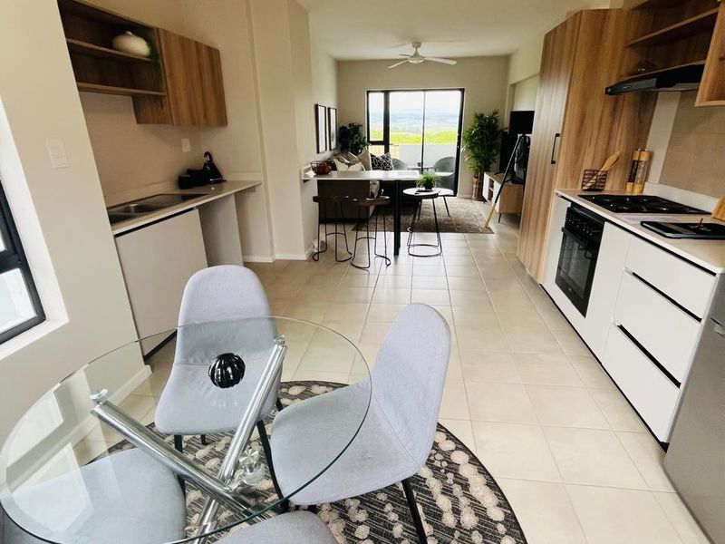 MODERN LIVING 2 BEDROOM, 2 BATHROOM APARTMENT IN DOUBLE SECURITY ACCESS ESTATE, AVAILABLE IMEDIATELY - Photo 6