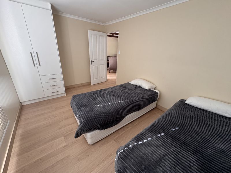 Hartenbos Central perfect location - Photo 7