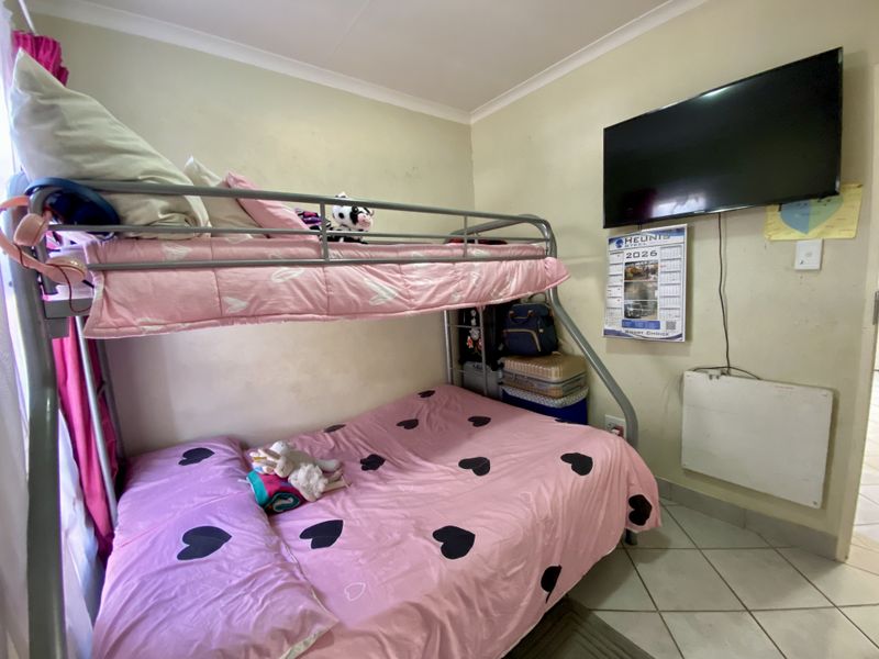Charming House in Kirkney, Pretoria West - Photo 9