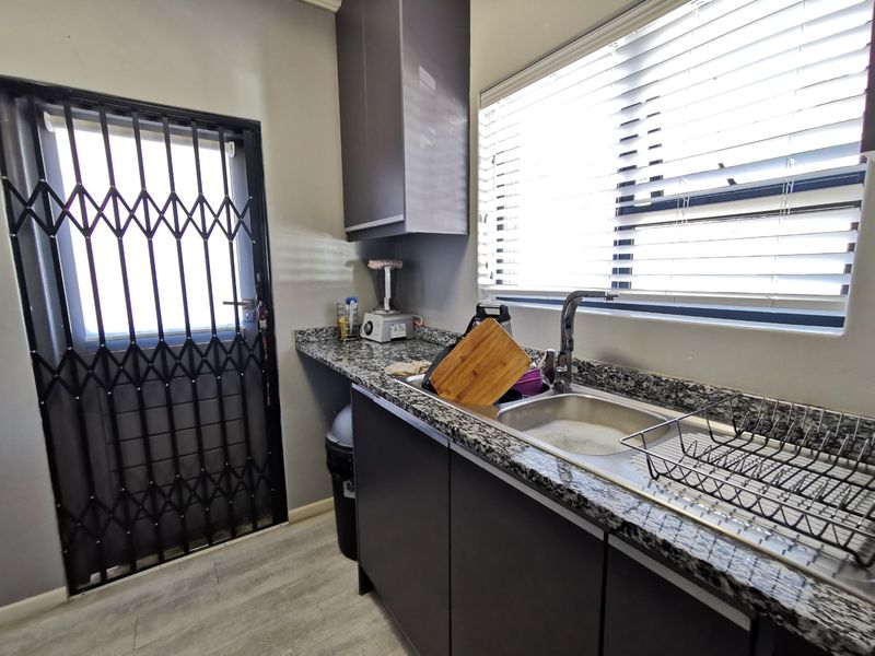 Spacious home and stunning views in Beacon Bay - Photo 8