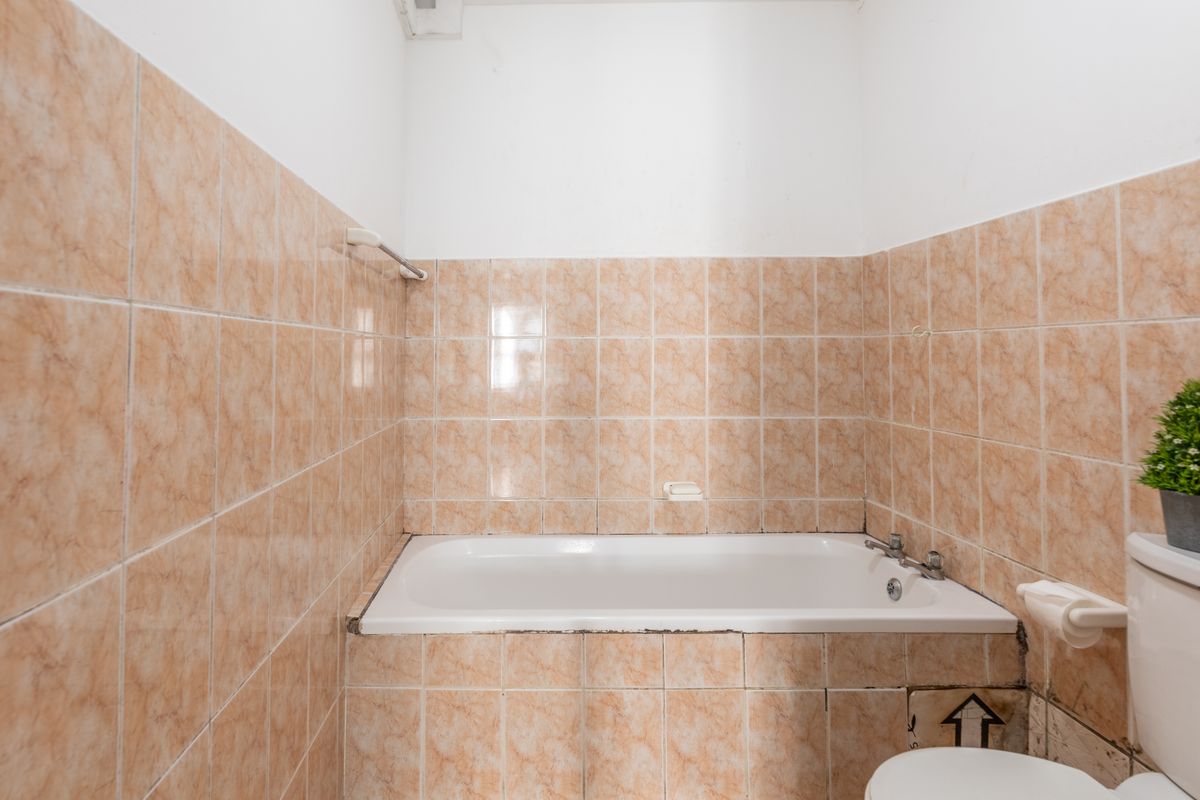 Spacious Home in the Heart of Parklands - Photo 4