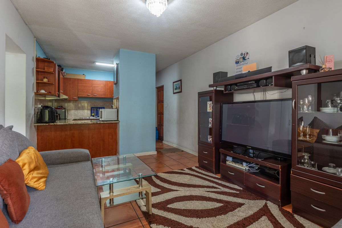 Spacious Home in the Heart of Parklands - Photo 3