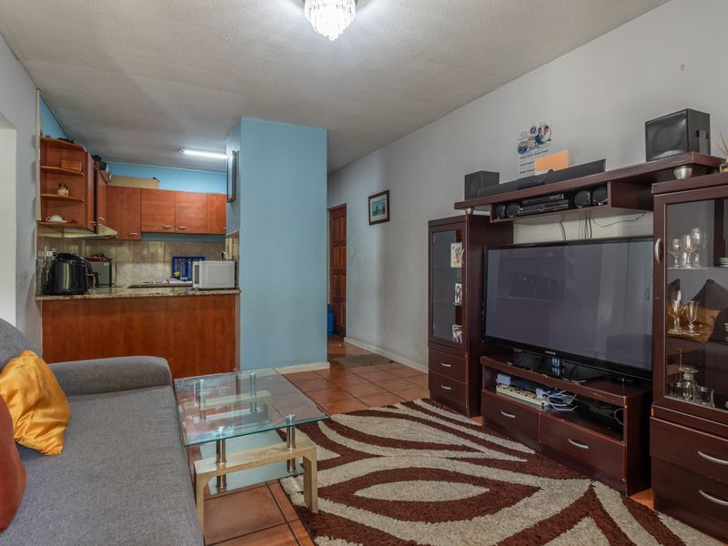 Spacious Home in the Heart of Parklands - Photo 3