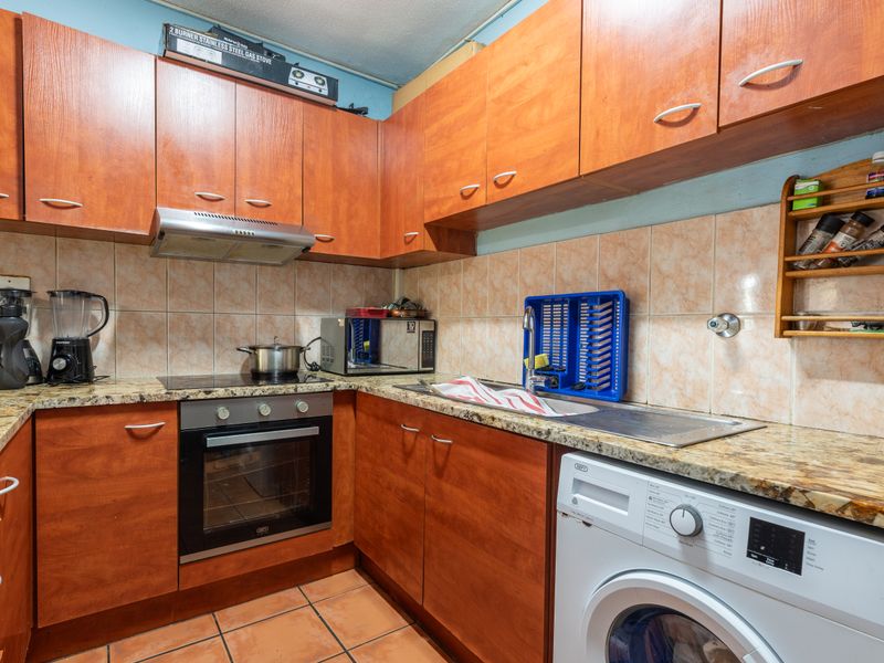 Spacious Home in the Heart of Parklands - Photo 2