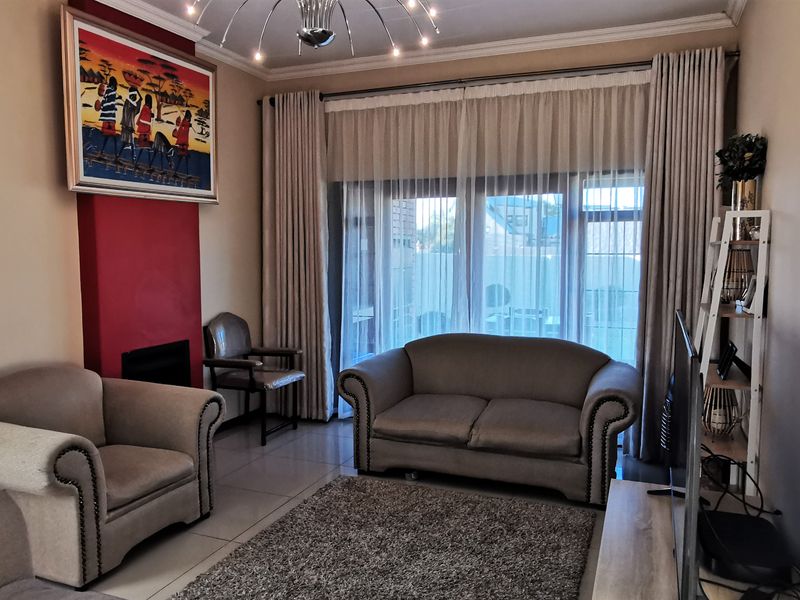 Geared for family living - Photo 3