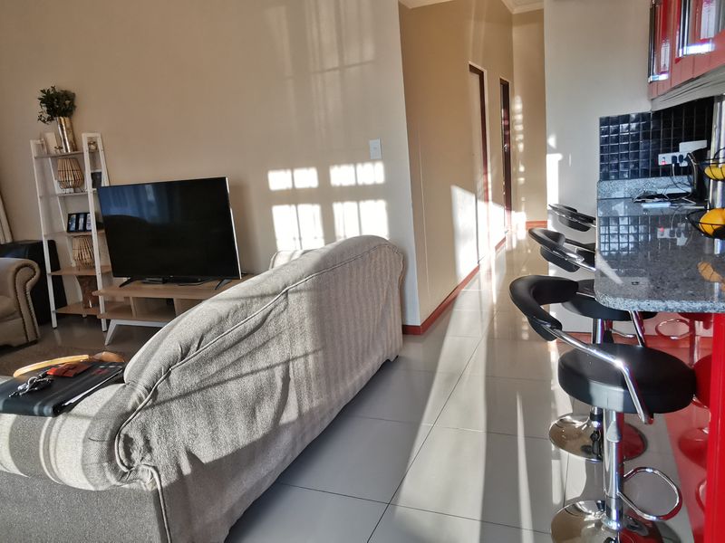 Geared for family living - Photo 7