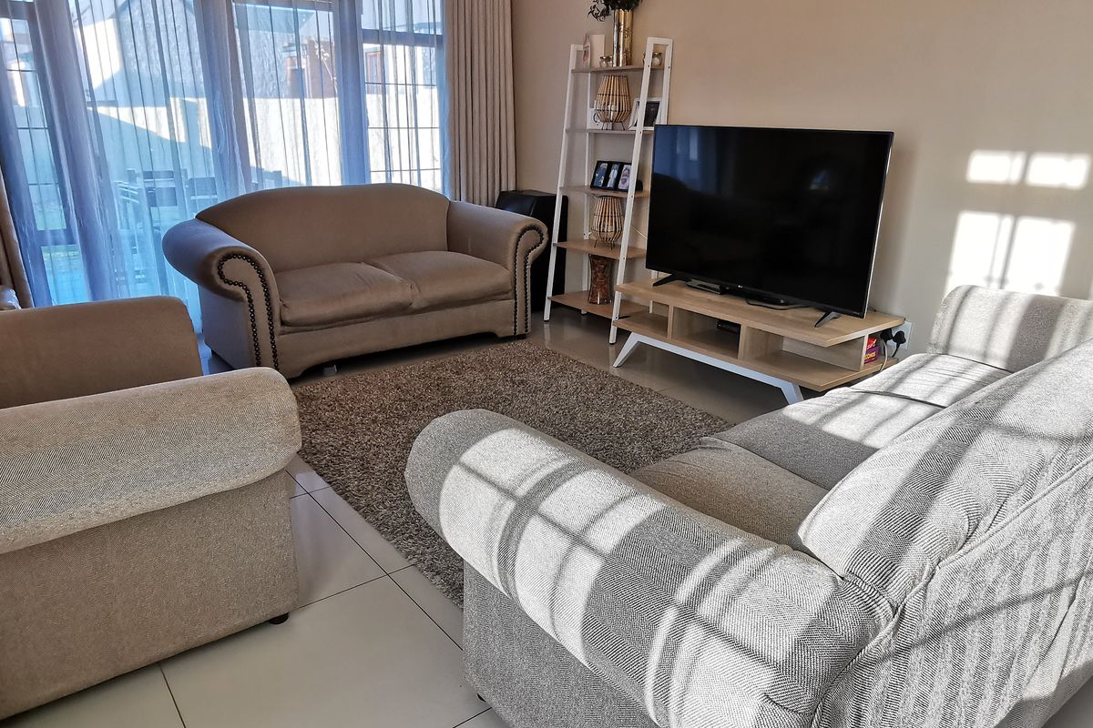 Geared for family living - Photo 5