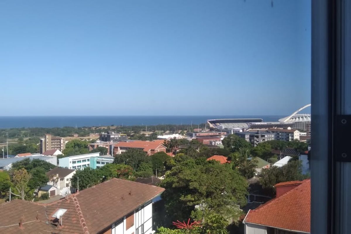 2 Bedroom with with undercover parking with views from Umhlanga to the Harbour - Photo 4