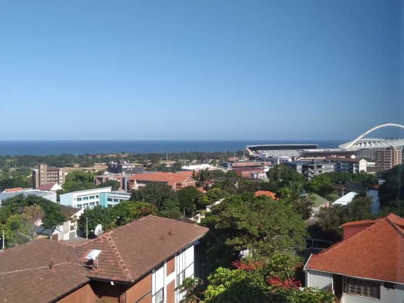 2 Bedroom with with undercover parking with views from Umhlanga to the Harbour - Photo 5