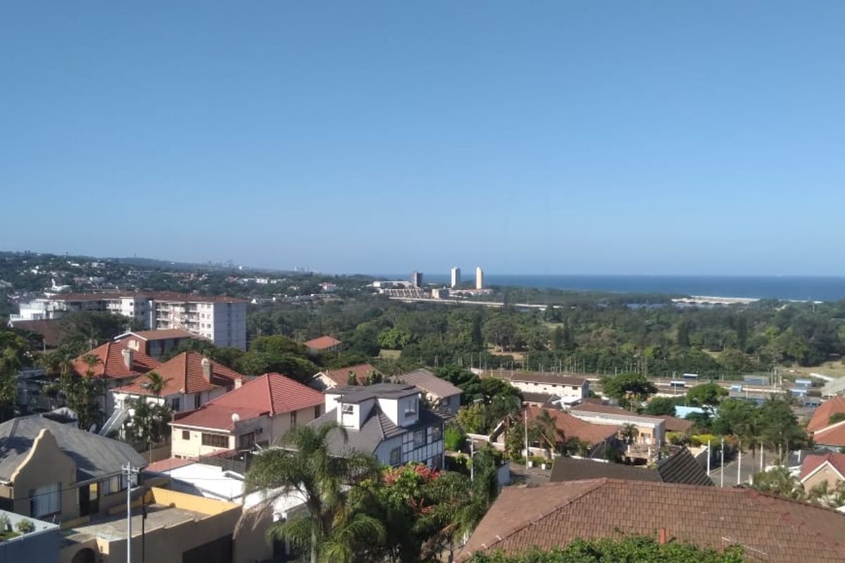 2 Bedroom with with undercover parking with views from Umhlanga to the Harbour - Photo 2