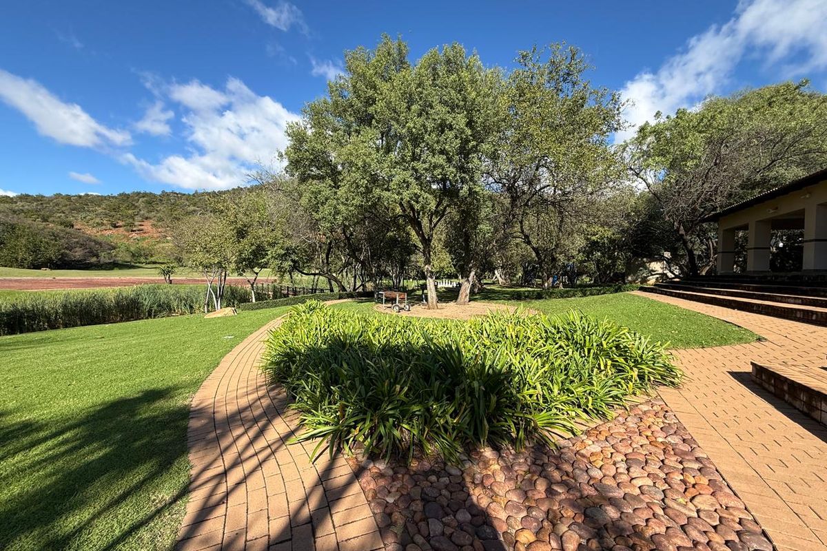 Build Your Dream Home in Prestigious Rockcliff Estate 🌿🏡 - Photo 2