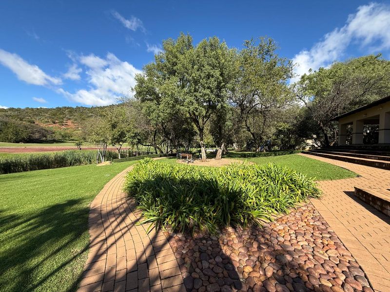 Build Your Dream Home in Prestigious Rockcliff Estate 🌿🏡 - Photo 2