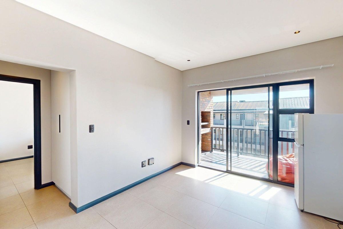 MODERN TOP FLOOR APARTMENT IN POPULAR, TOKAI! - Photo 5